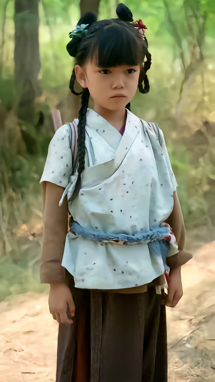 《读心术,带着出租屋穿越全村都夸我》剧照