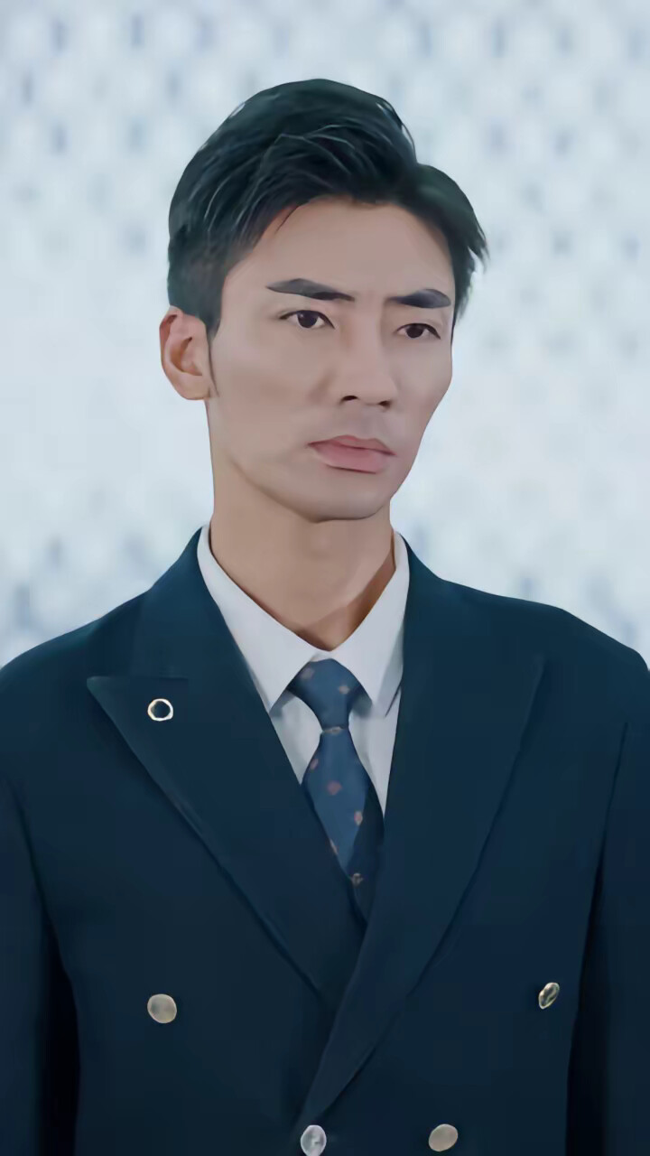《正搬砖呢，被大小姐拉去领证了》剧照