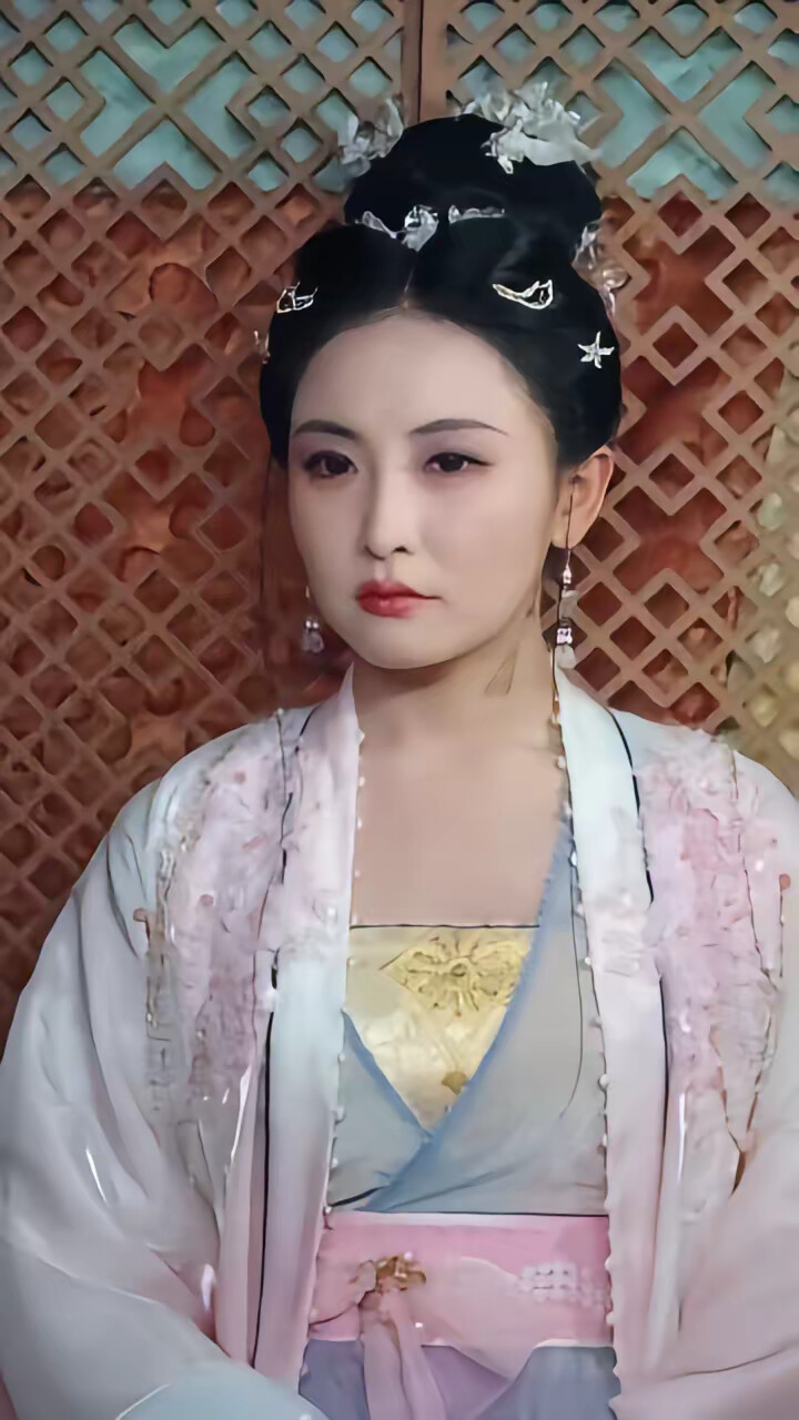 《重生嫁太子，二皇子追悔莫及》剧照