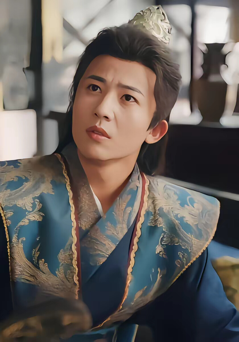 《特工穿越古代丑妃带空间上战场》剧照