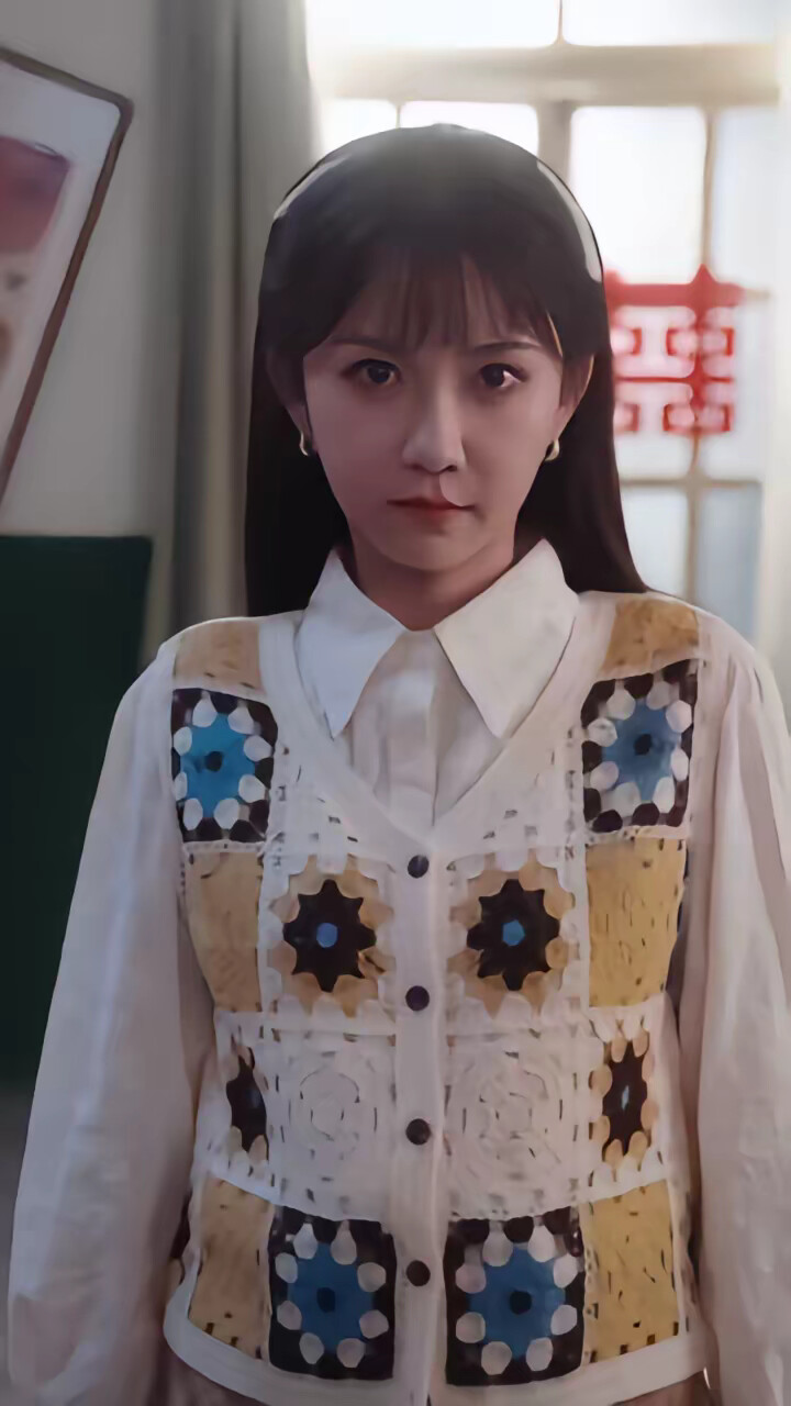 《开局退婚,空间小人不停搬搬搬》剧照