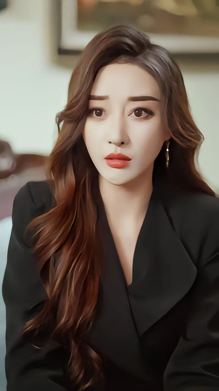 《六十出道成天王》剧照