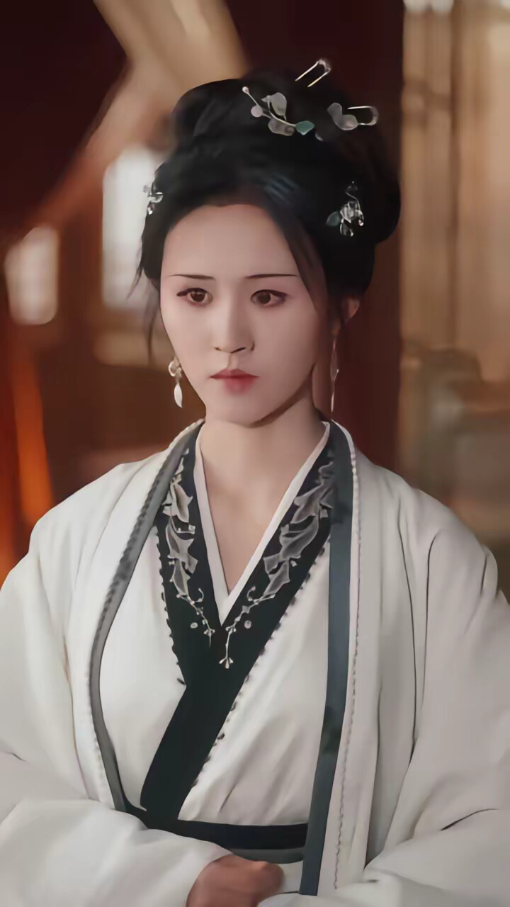 《栖云伴君:寡母携子入宫》剧照