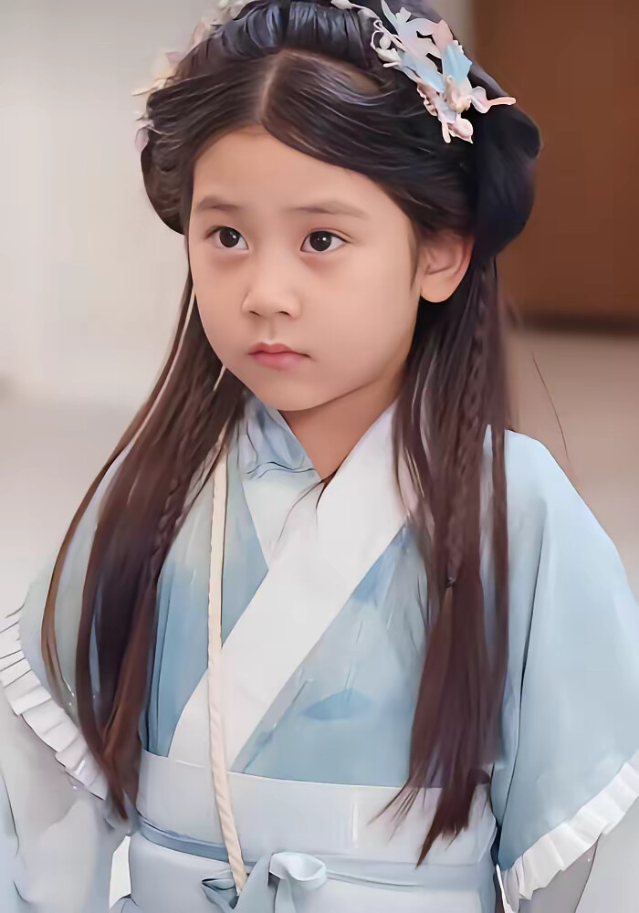 《谷主四岁半,捡个灵宝当团宠》剧照