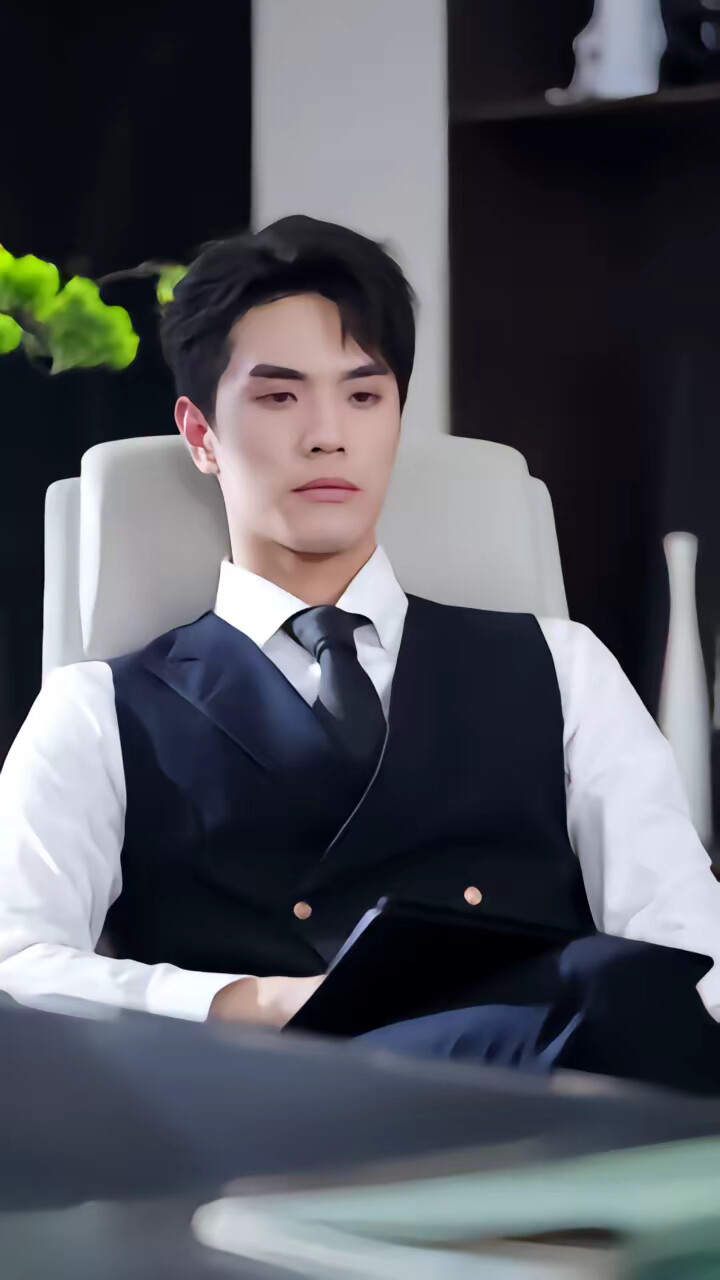 《赶出家门后,我靠带崽成赢家》剧照