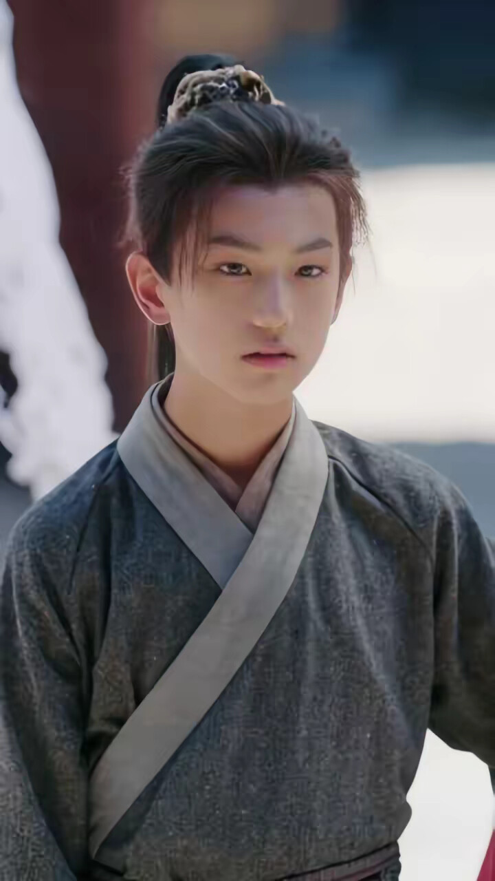 《惊!逃荒路上,她捡到了一代君王》剧照