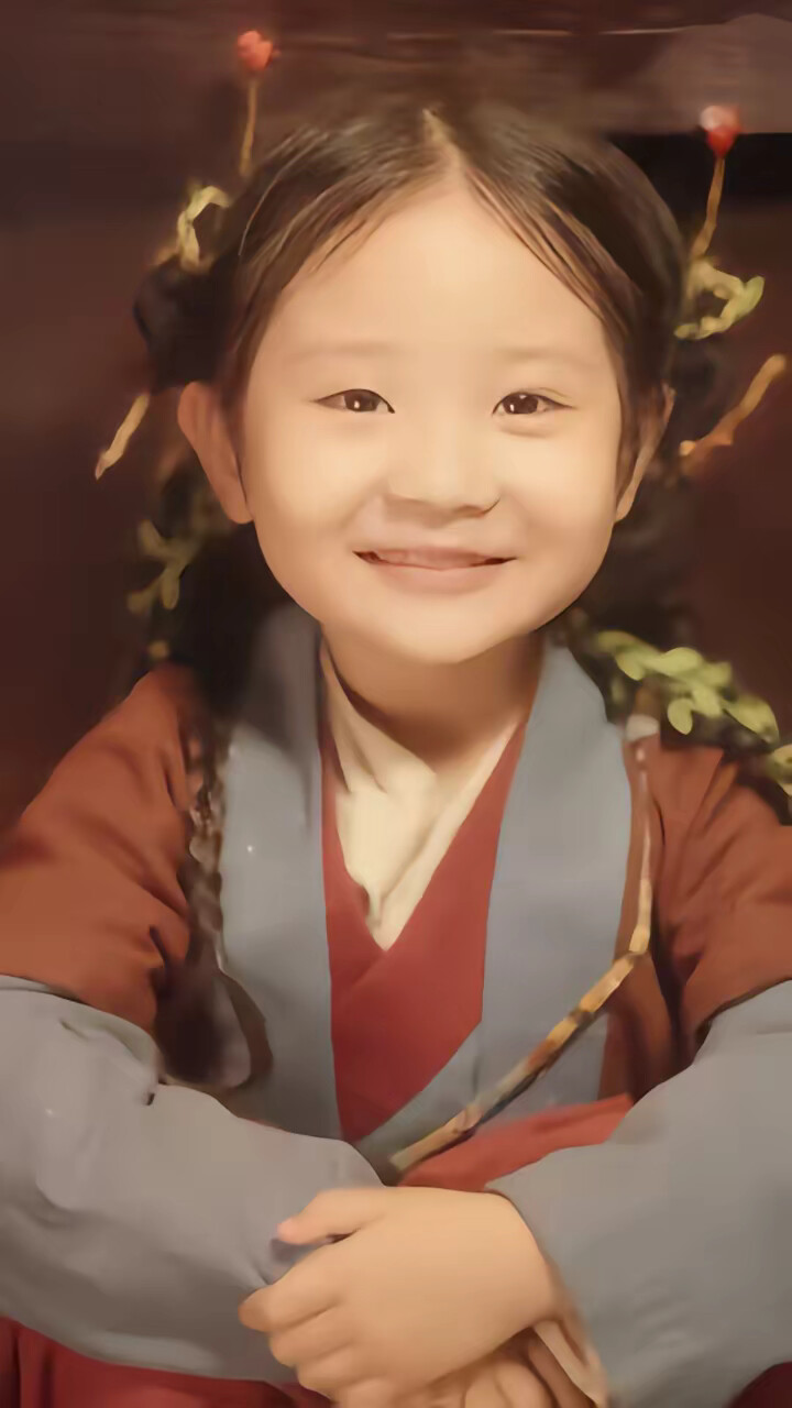 《小人参精奶呼呼,带全家致富》剧照