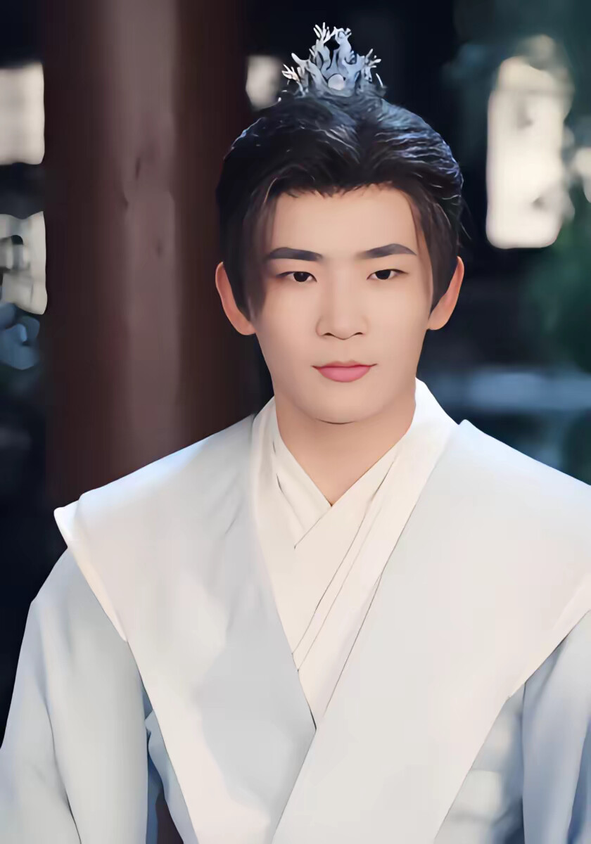 《丫鬟美人甜又乖,满朝文武恋爱脑》剧照