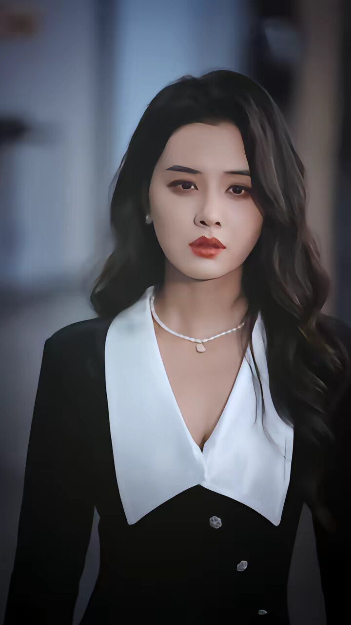 《夫人的年下保镖又争又抢》剧照