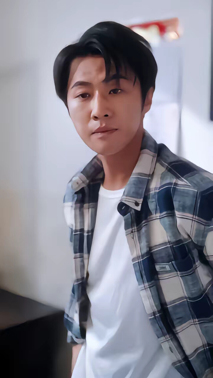 《绑定弹幕,从抓阄分地开始逆袭》剧照