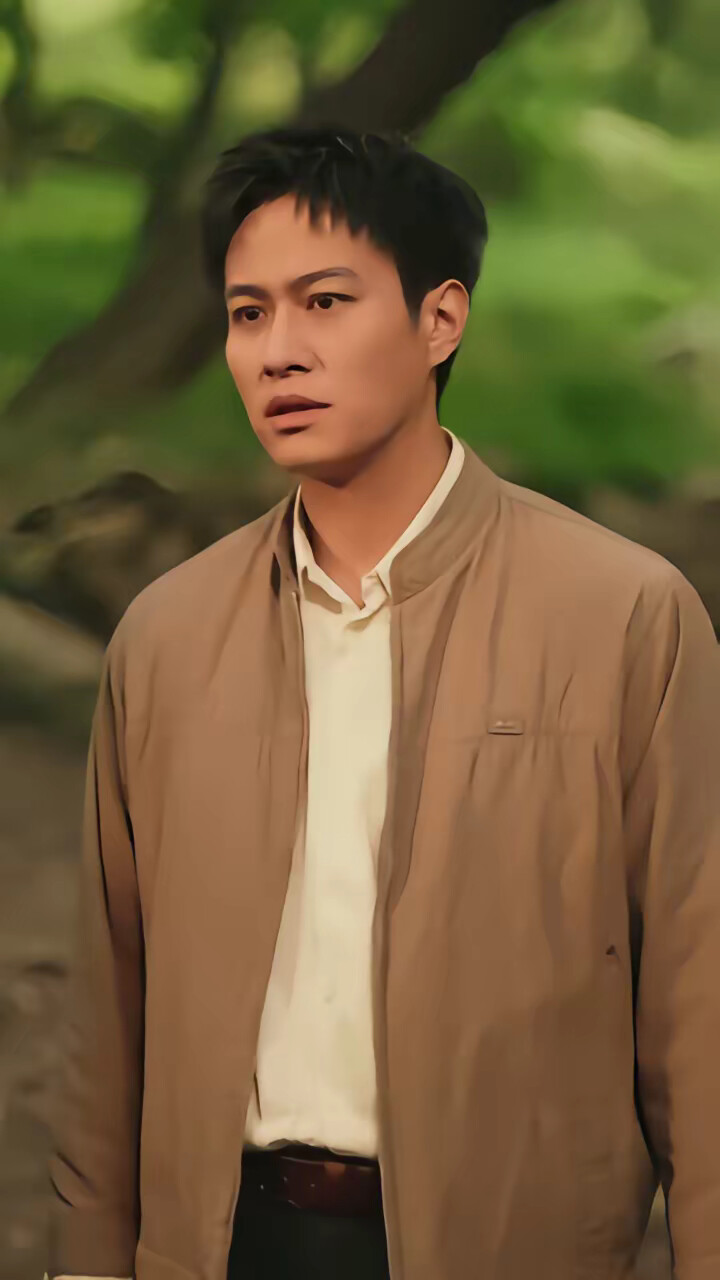 《重生82:傻子守村人的赶山生涯》剧照