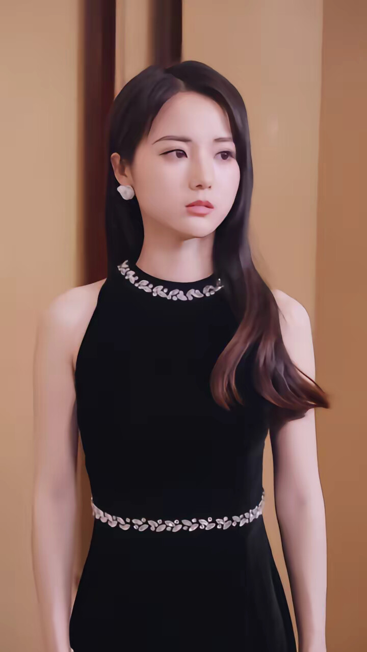 《花期已尽,陌路无归》剧照