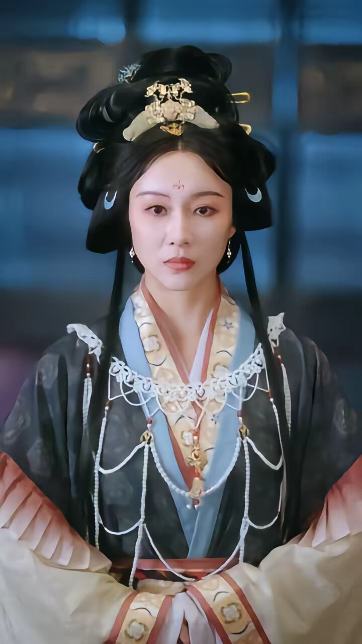 《被偷听心声后!全皇朝宠我》剧照