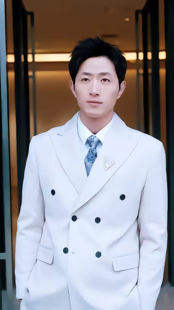 《相看两不厌》剧照