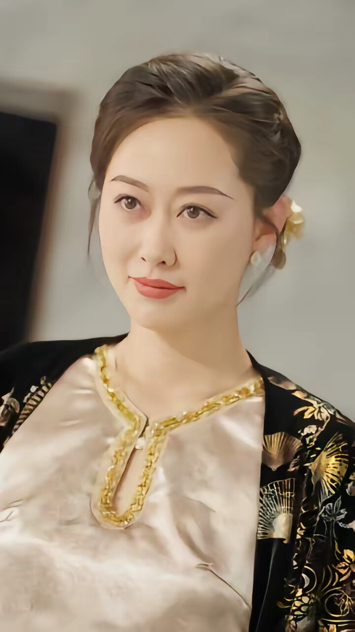 《被偷听心声后,全家追着老妈宠》剧照