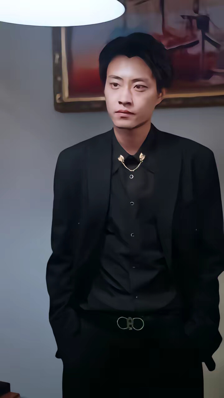 《都重生了,我兄弟多点不过分吧》剧照