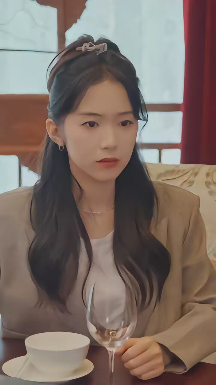 《长生万年被曾孙女直播曝光了》剧照