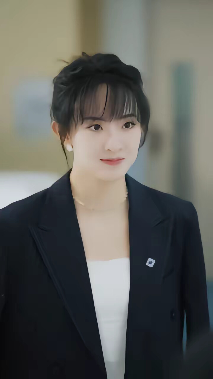 《重生后京圈太子又宠又撩》剧照