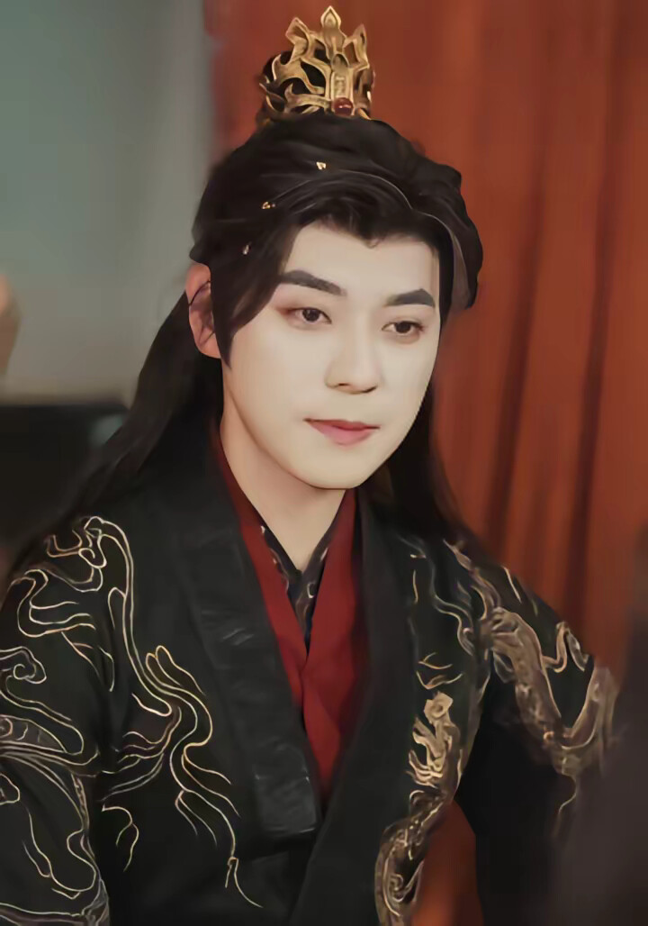 《绝嗣皇室要灭亡,你们的胖崽来啦》剧照