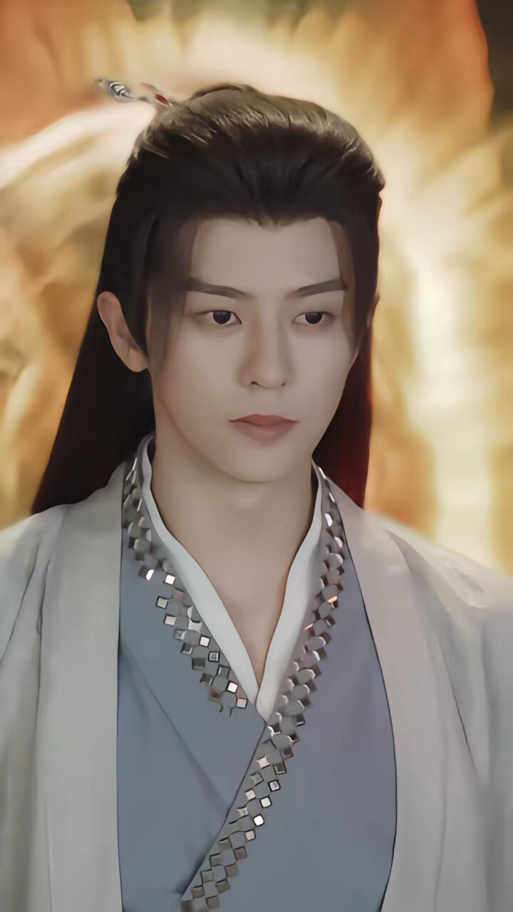 《人在修仙界白月光选择跟着反派混》剧照