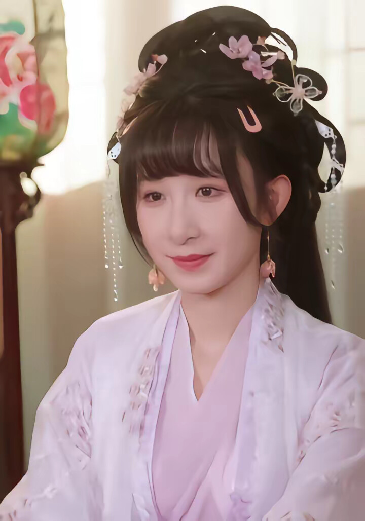 《权臣当牛做马,我享荣华富贵》剧照