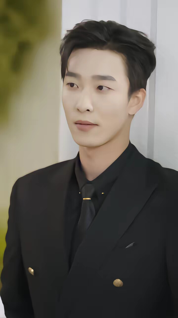 《玫瑰炙野》剧照