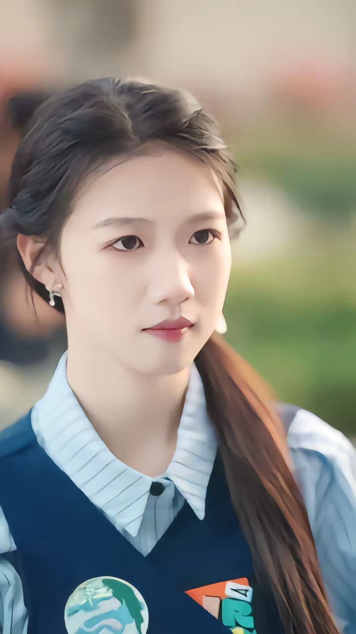 《月亮悄悄翻过来》剧照