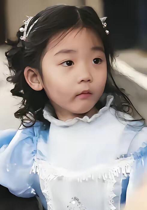 《丑小鸭!路人甲!哥哥们抱她回家》剧照