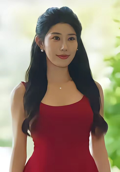 《系统坑我:冰山校花送我早餐奶》剧照