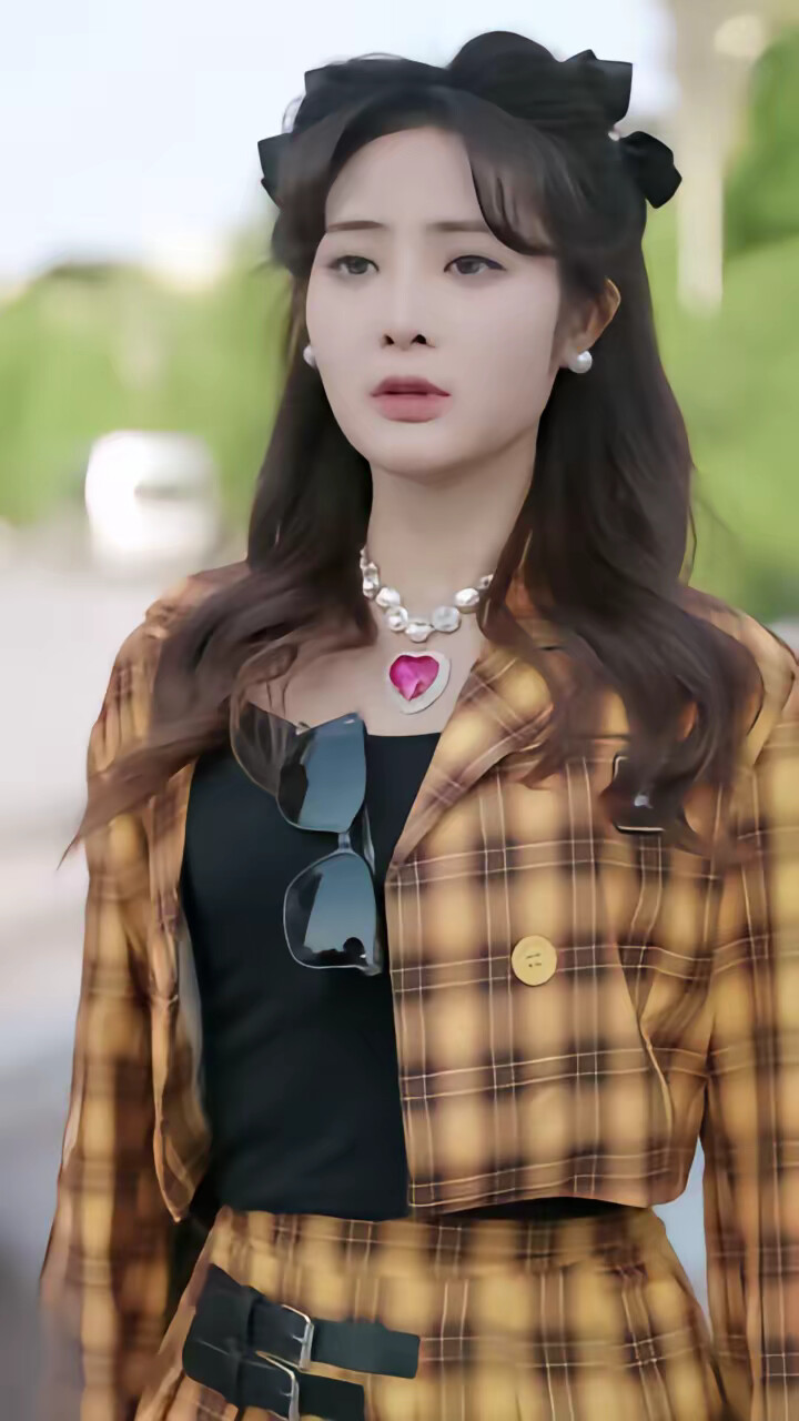 《团宠千金飒爆校园》剧照