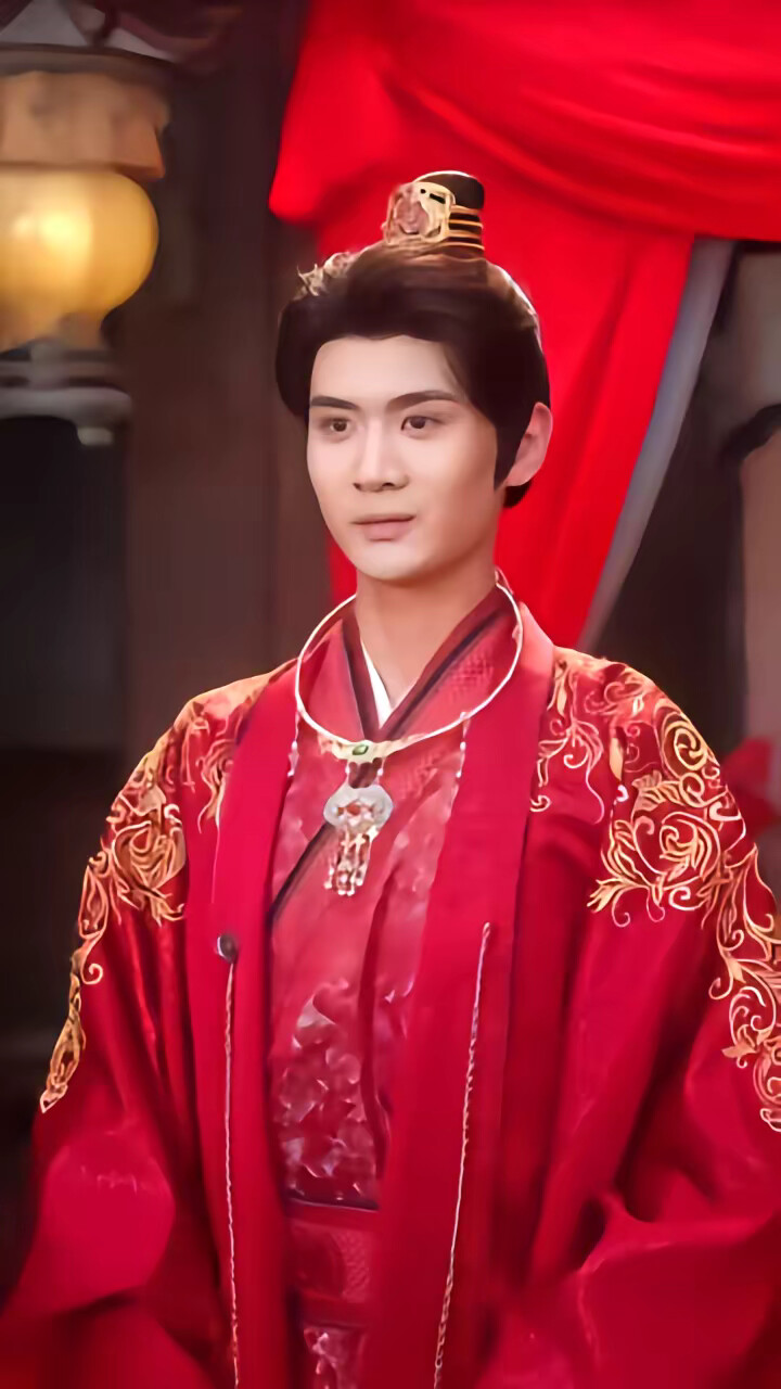 《新郎休妻！摄政王十里红妆求娶》剧照