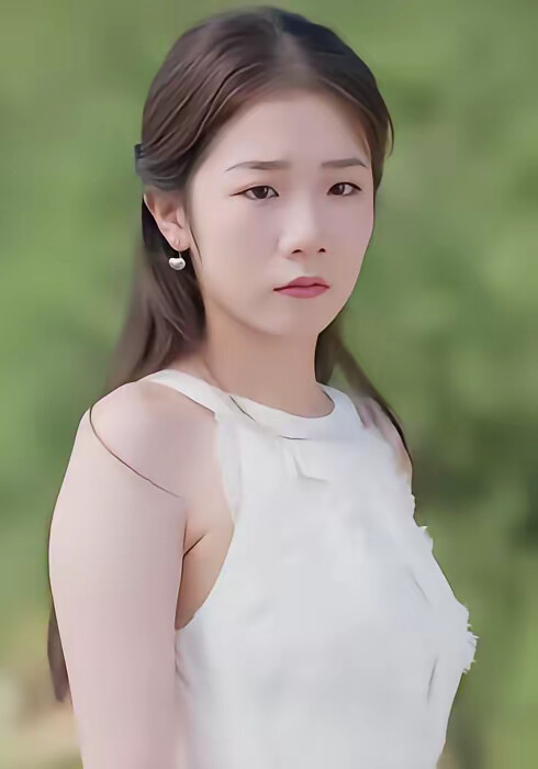 《全员偷听假千金心声,她成团宠了》剧照