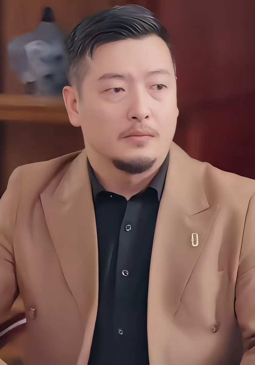 《全村皆大神》剧照