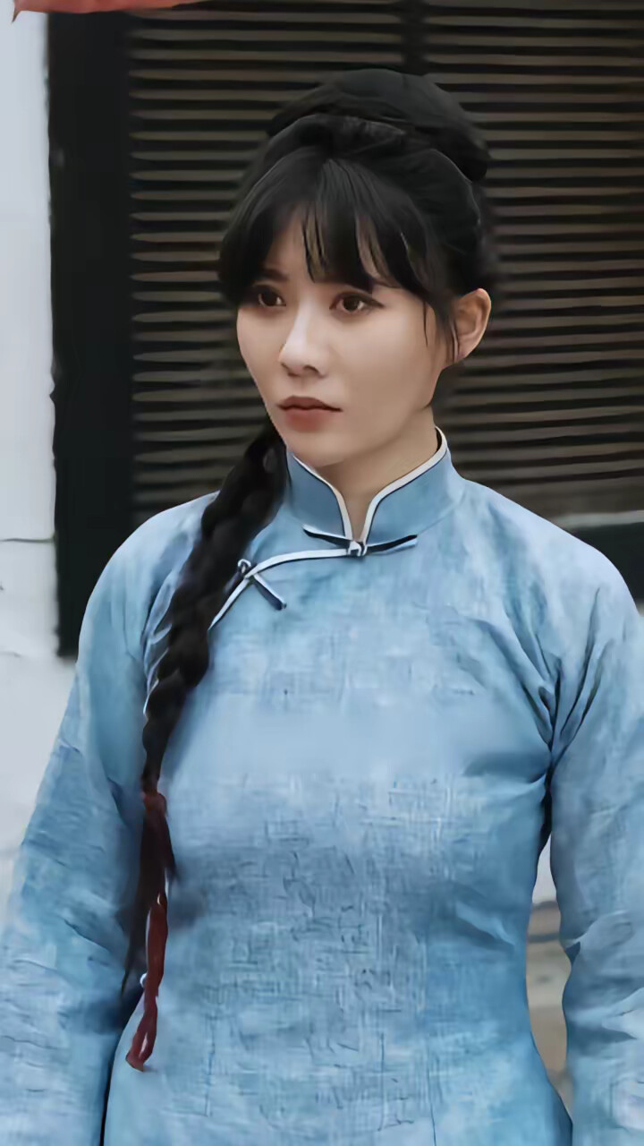 《锦鲤奶团带飞全家》剧照