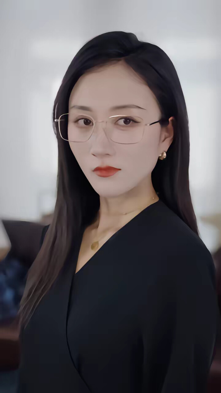 《养育19年女儿将我送上热搜》剧照