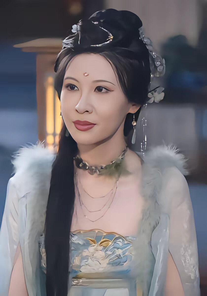 《开局迎娶女战神，助她称帝》剧照