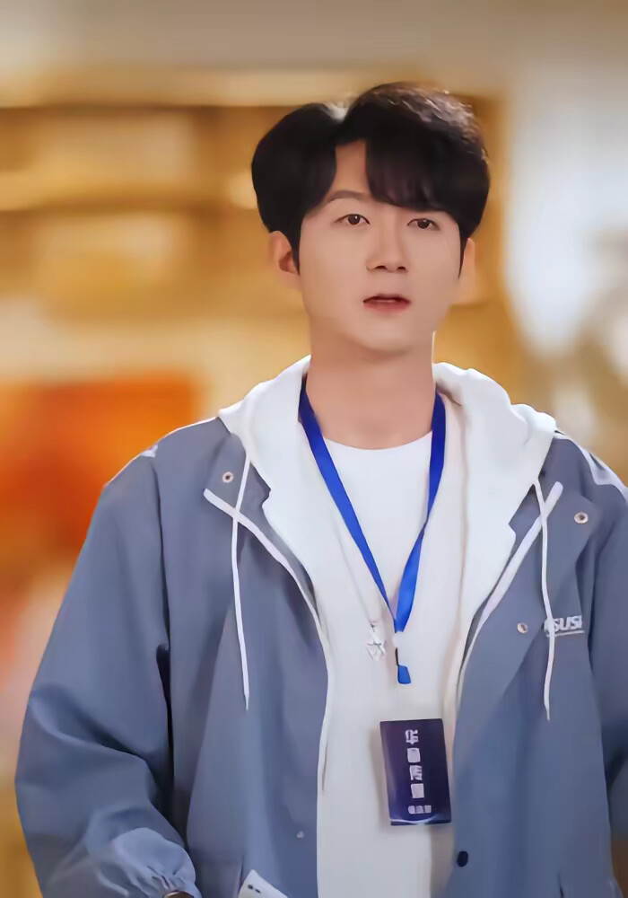 《毕业后我进了亲戚公司》剧照