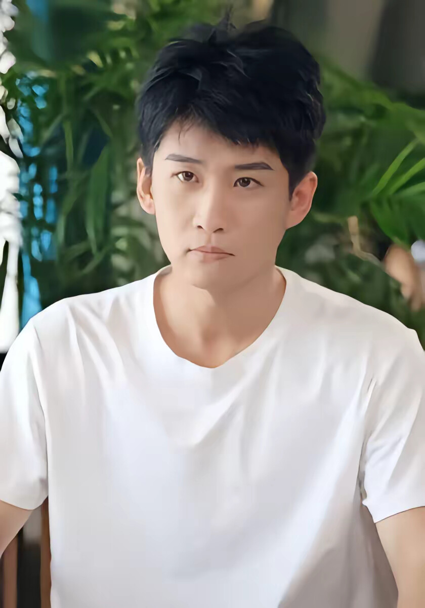 《前妻不哭,我有助女为乐系统》剧照