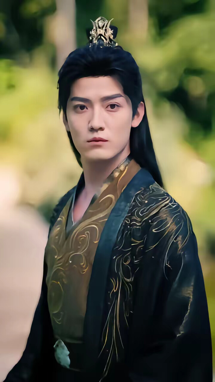 《穿书后我反向驯服黑化帝王》剧照