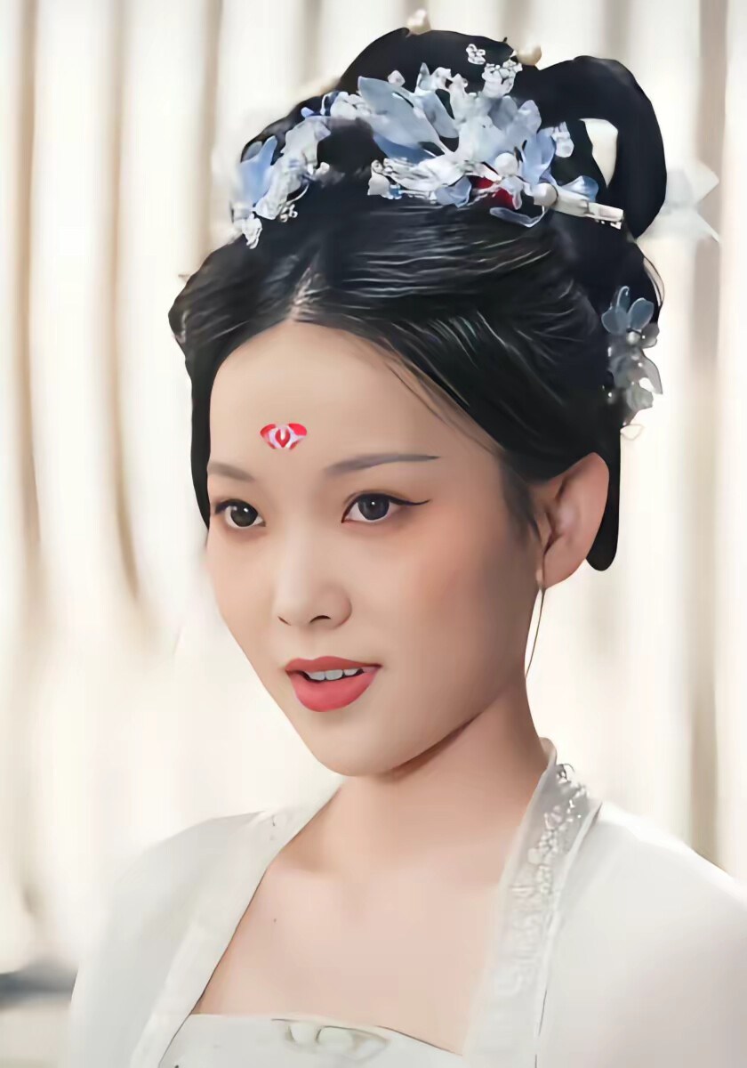 《全家穿进皇宫里》剧照