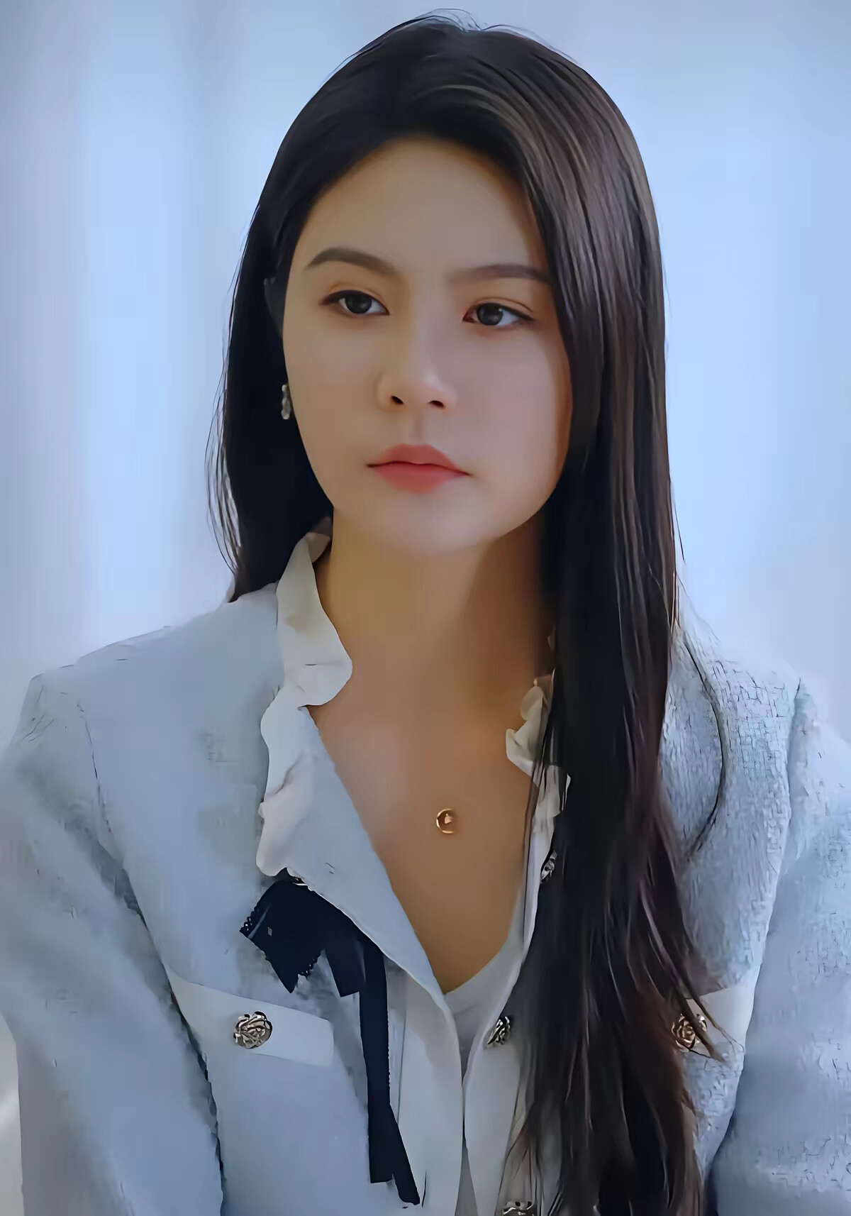 《夫人会赊刀,全城开始预言》剧照