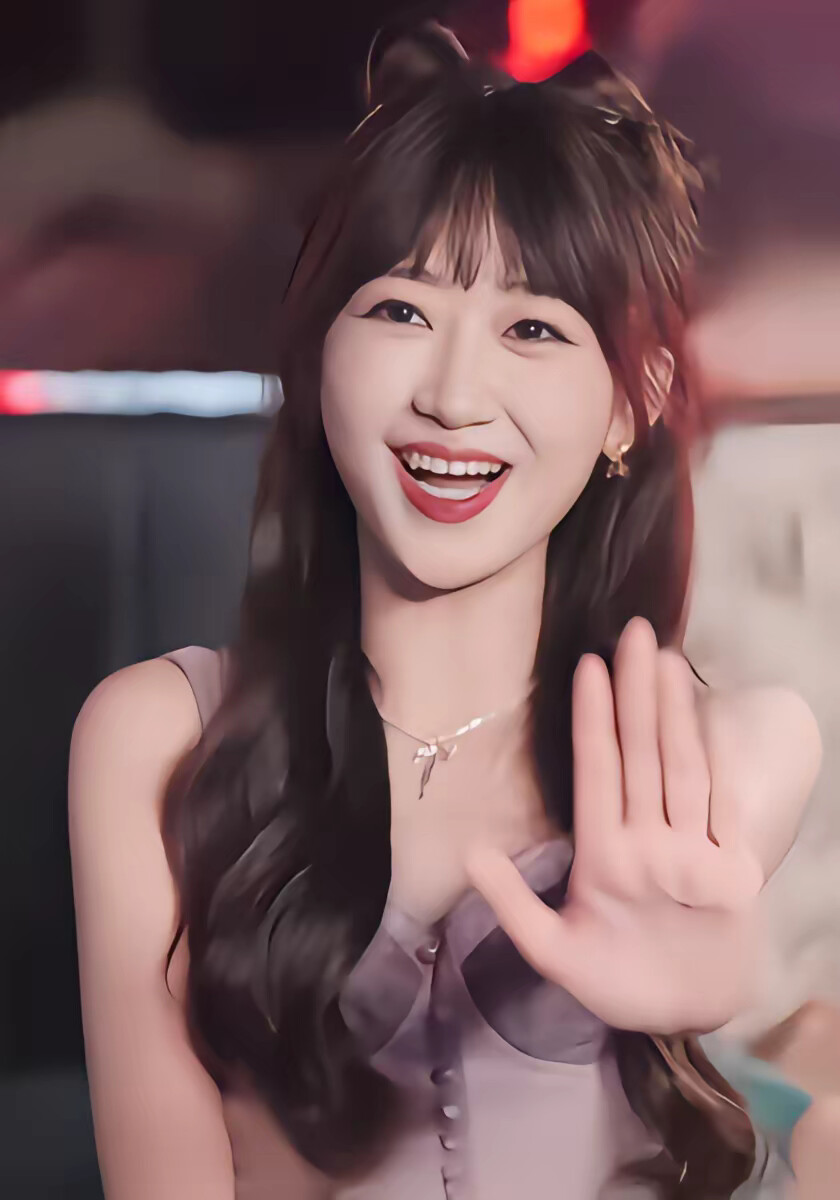 《穿书反派成团宠》剧照