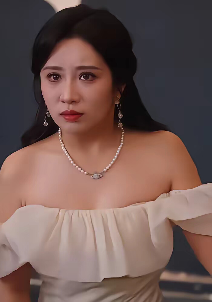 《全家偷听我心声,假千金心慌了》剧照