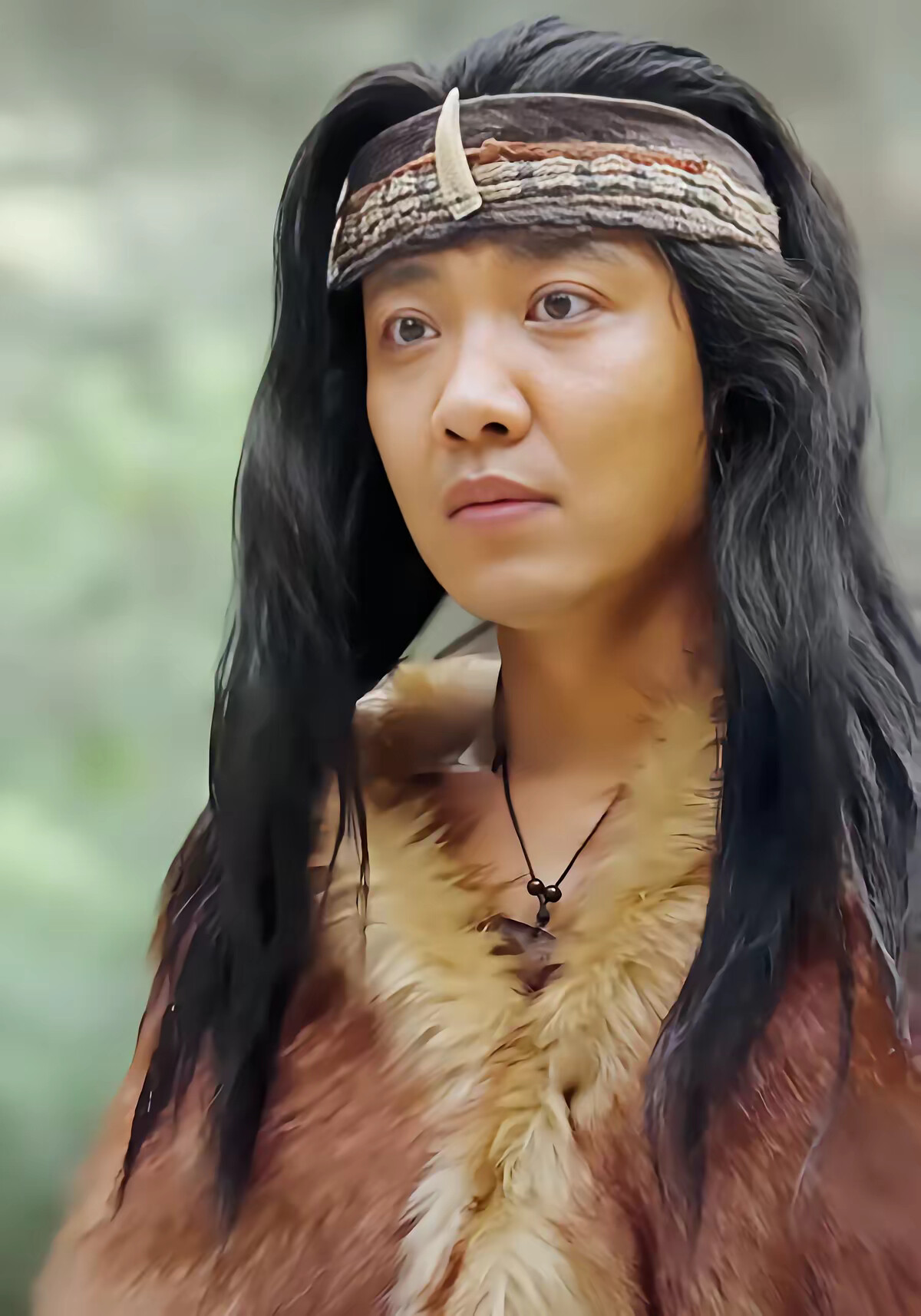 《别墅通两界摆摊的我赚了亿点点》剧照