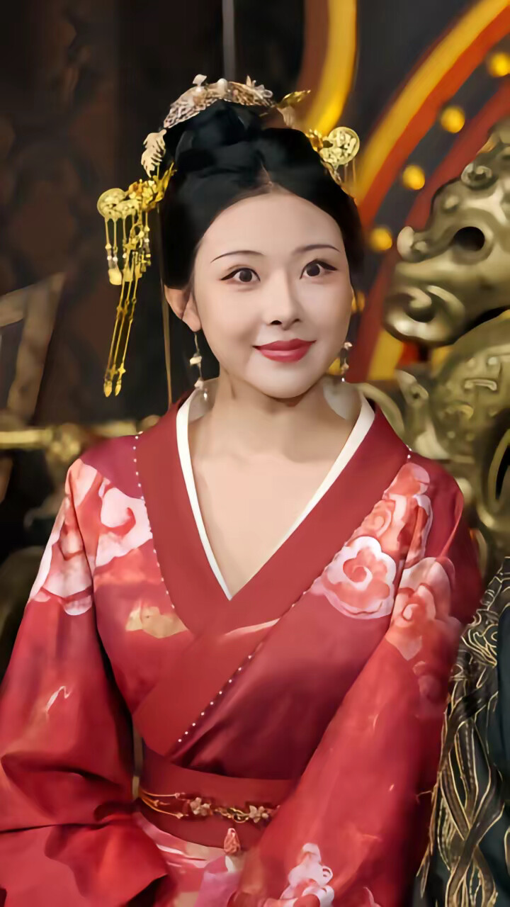 《九爪布衣》剧照