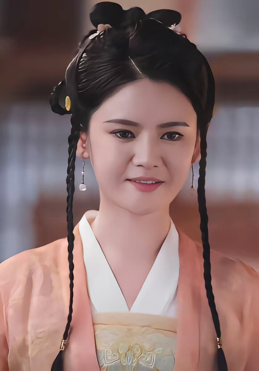 《穿成公主，她玩转朝堂做女帝》剧照