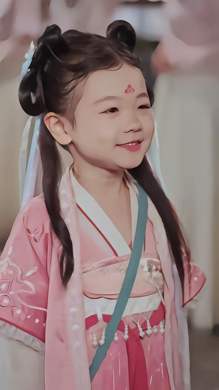 《绝嗣皇室要灭亡,你们的胖崽来啦》剧照