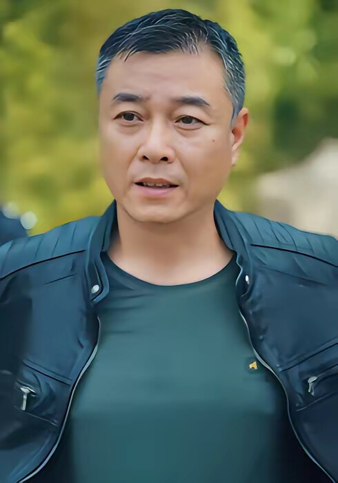 《全能兼职系统，开局钓上行李箱》剧照