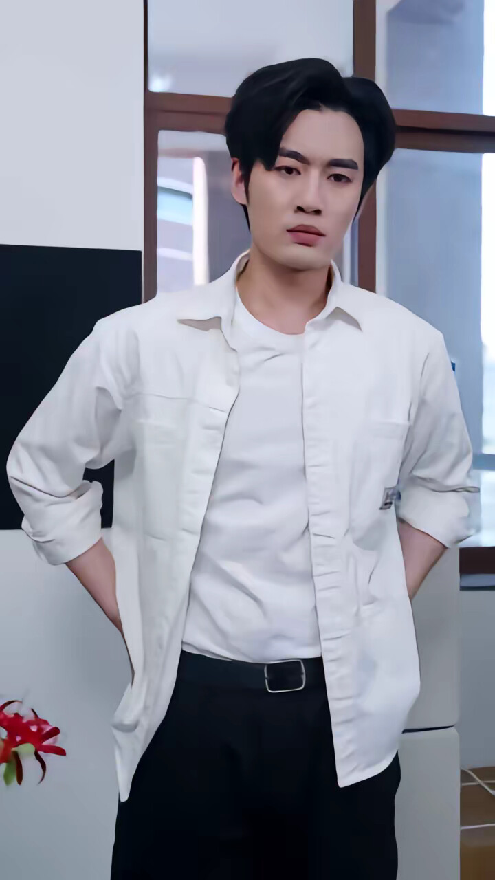 《滇西虫谷》剧照