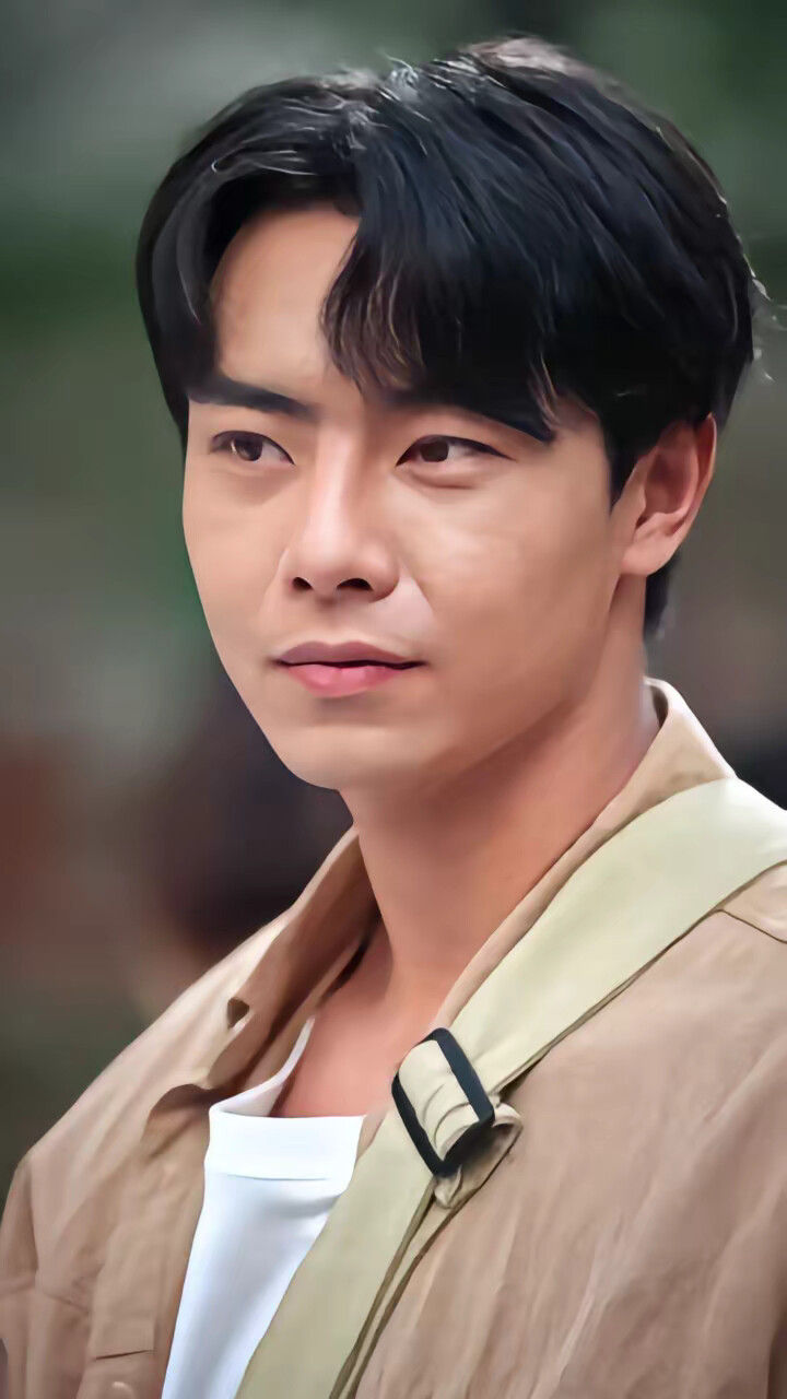 《我家后山有条龙》剧照